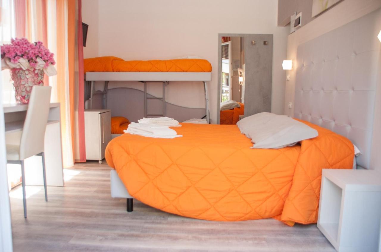 Albergo Villa Miraggio Rimini Luaran gambar